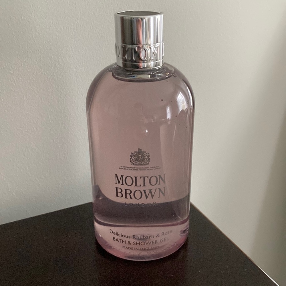 Milton Brown Rhubarb and Rose 10 fl oz Bath and Shower Gel